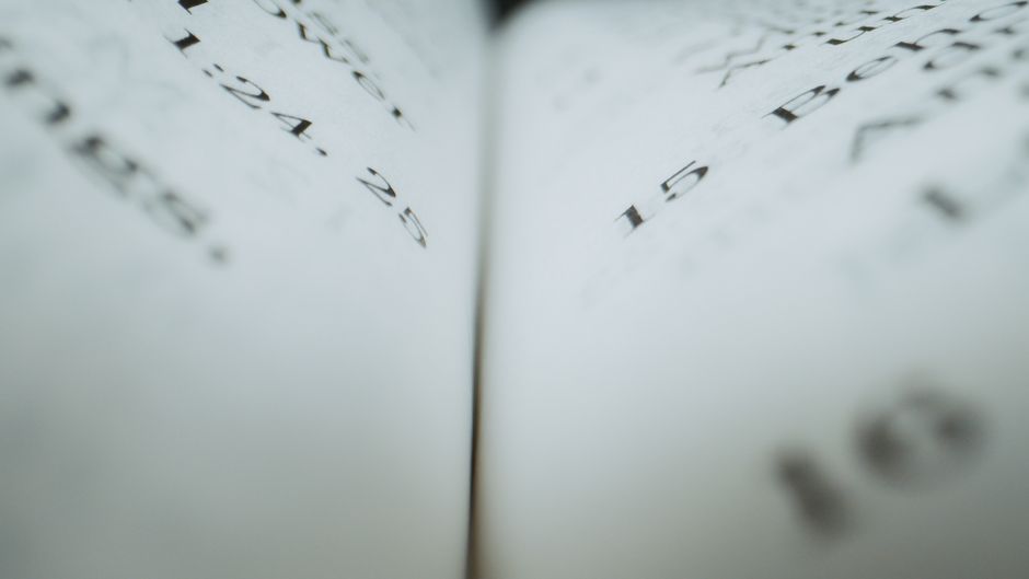 Open pages of a type specimen book showing type sizes.